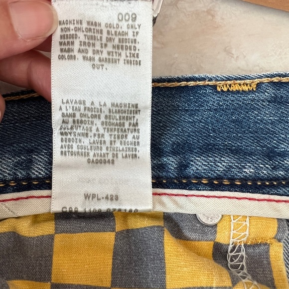 💙Vintage look LEVI’s cut off jean shorts- Sz 34💙 - Picture 6 of 9